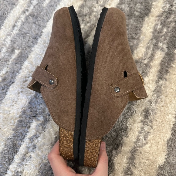 Women’s clog shoes - Picture 6 of 13